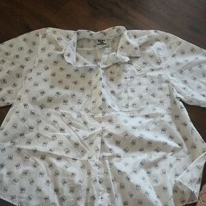 Baby On Board Vintage White Maternity Shirt with Bear Print